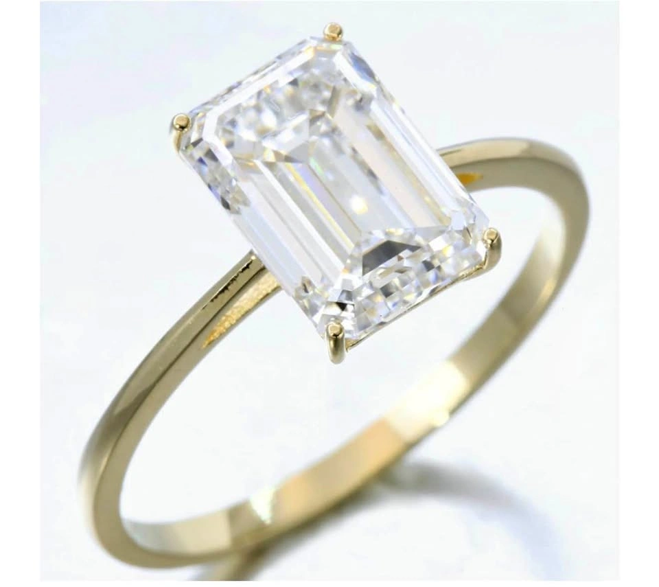 1.04 Carat Emerald Cut VVS Diamond Ring in 14K Yellow Gold