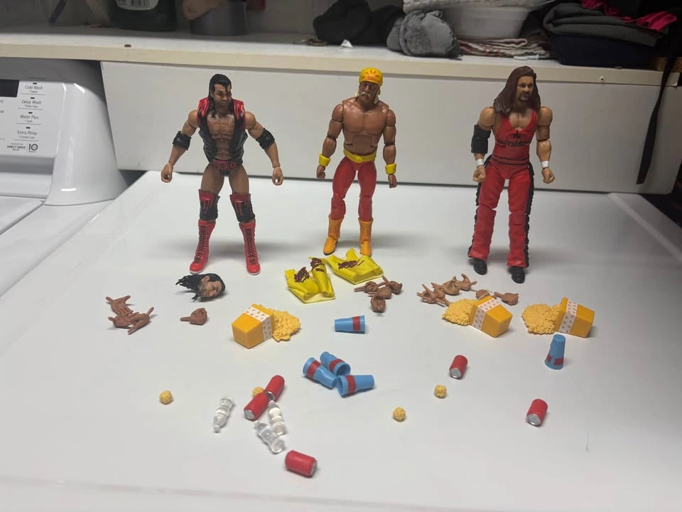 WWE Elite NWO Bash at the Beach 3-Pack – Hogan / Hall / Nash - photo 5