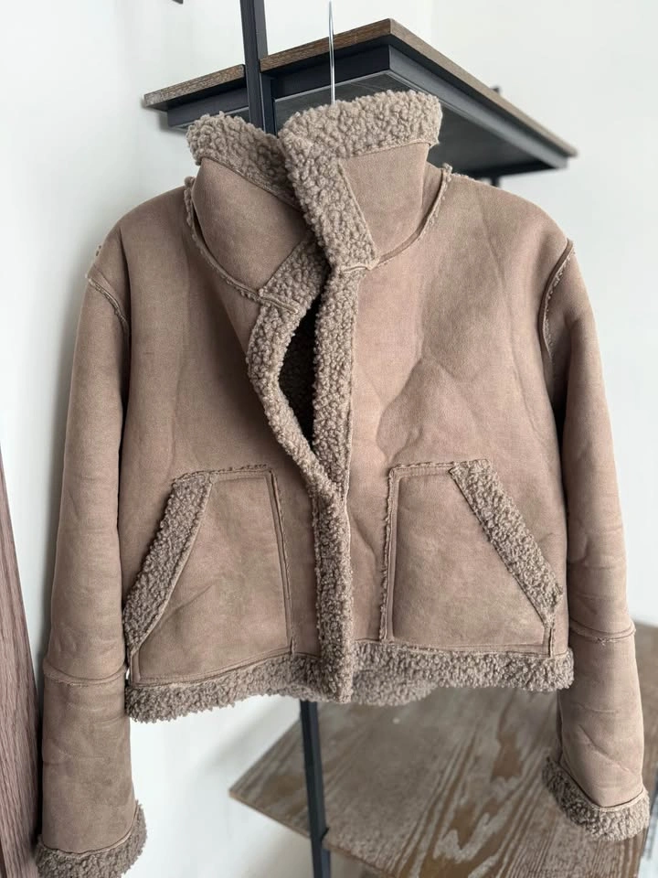 Women’s Brown Sherpa Jacket XS/S - photo 3