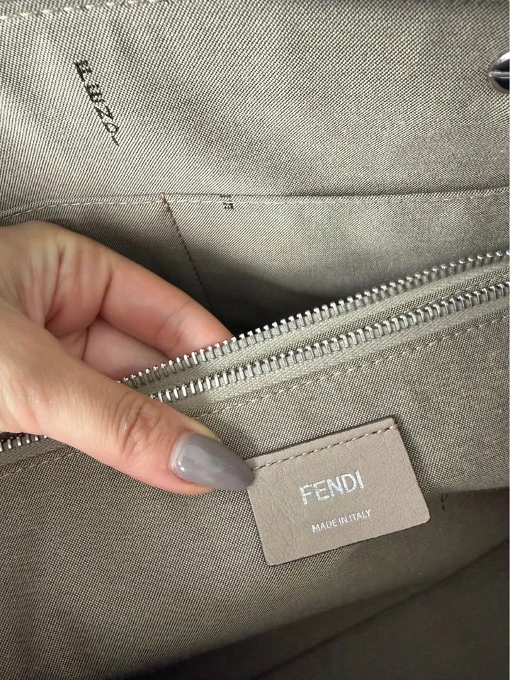 Fendi By The Way Medium Boston Bag - photo 2