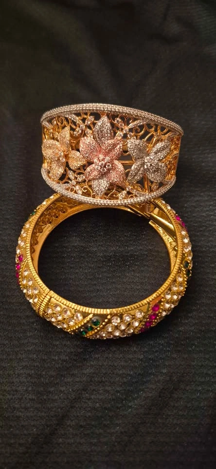 Gold-Tone Bracelet Bundle – Floral Cuff & Red/Green Stone Bangle