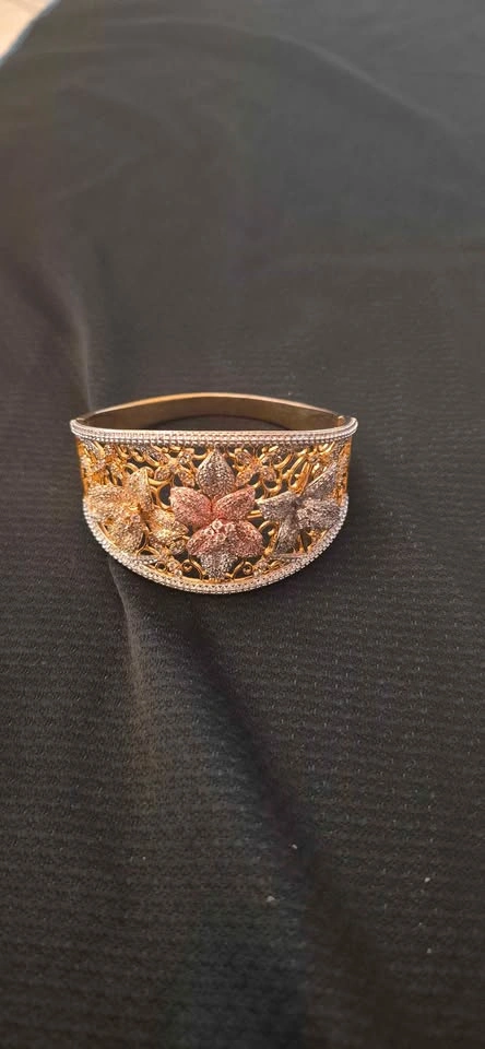Gold-Tone Bracelet Bundle – Floral Cuff & Red/Green Stone Bangle - photo 3