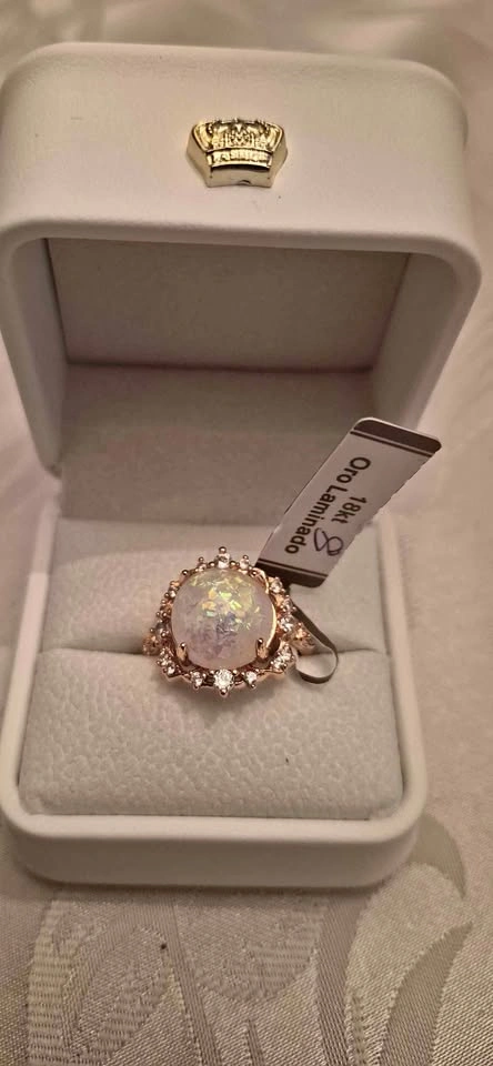 Stunning 18kt Oro Laminado Synthetic Opal Halo Ring Size 9