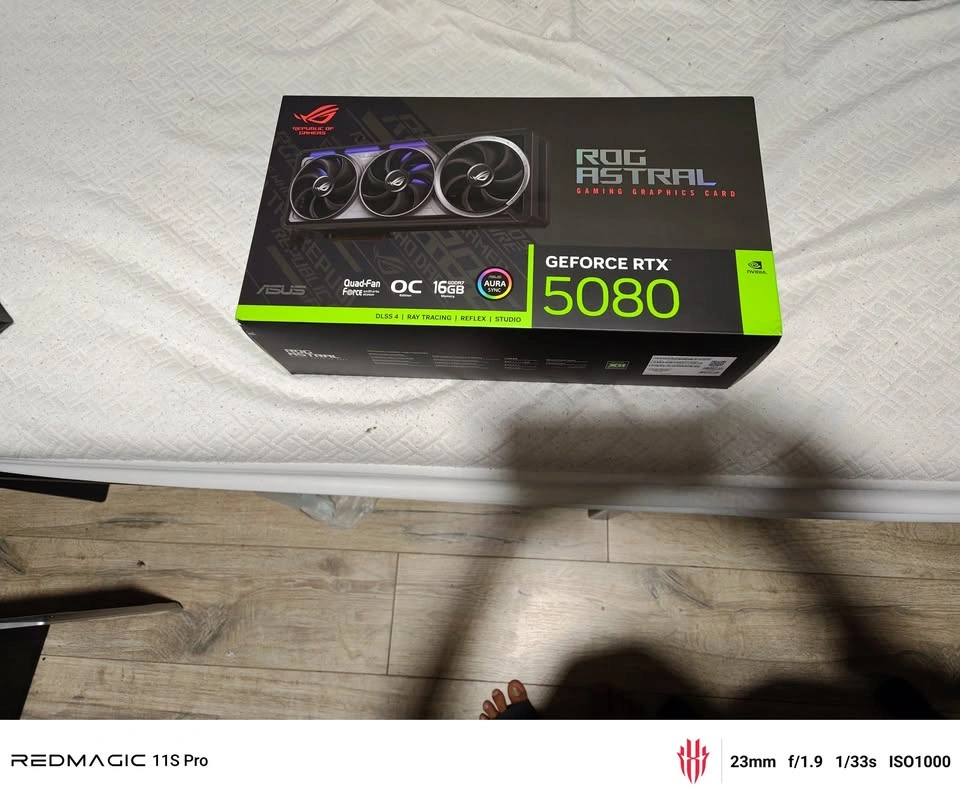 ASUS ROG Astral GeForce RTX 5080 GPU + ROG STRIX 1000W PSU - photo 2