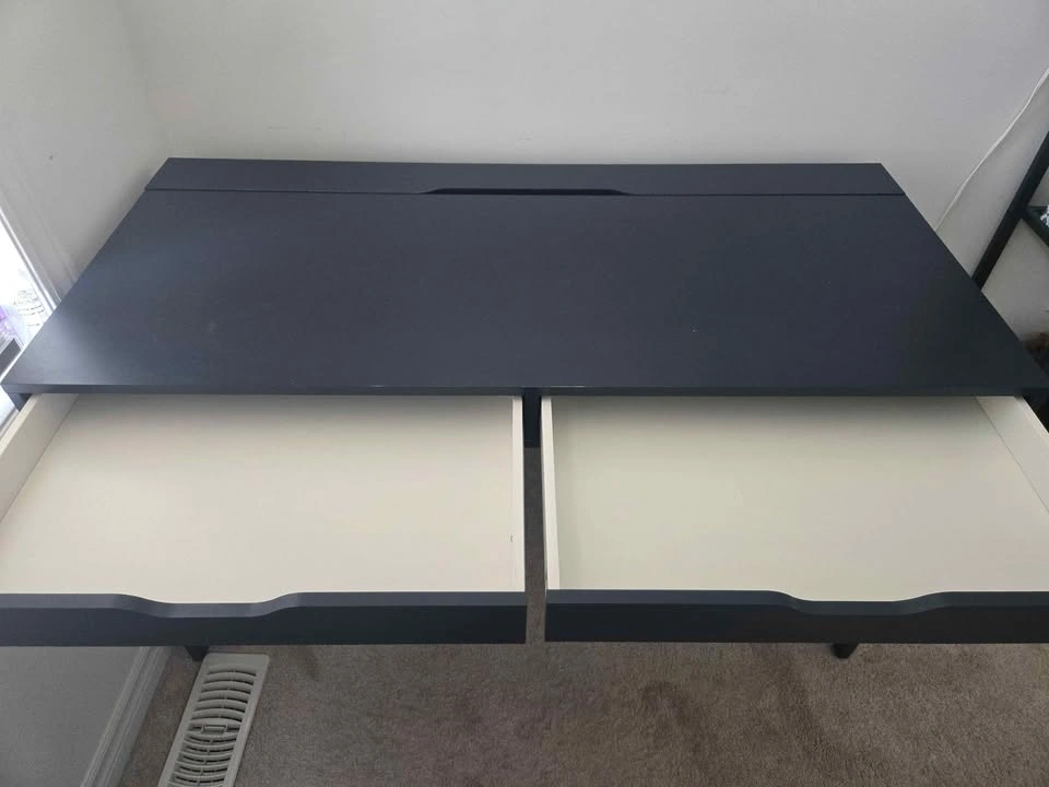 Office desk - photo 2