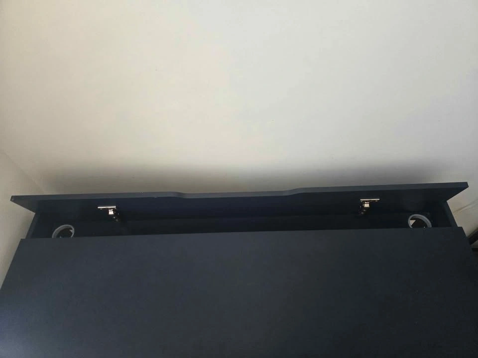 Office desk - photo 3