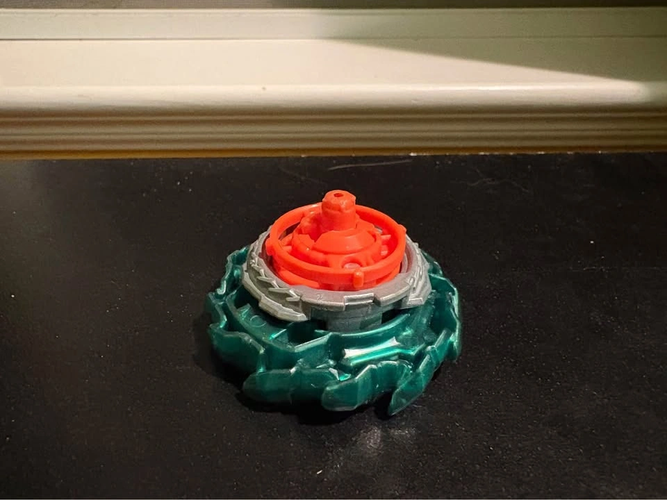 Beyblade - photo 2