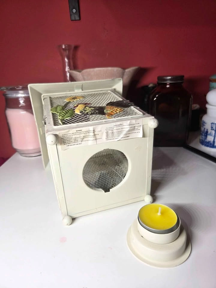 White Vintage Farmhouse Hanging Candle Holder - photo 3
