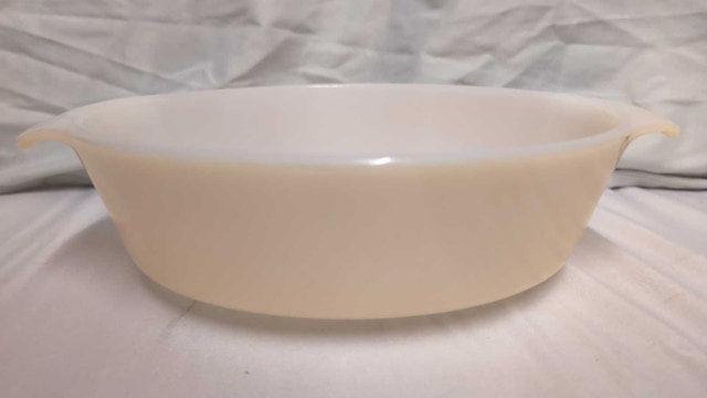 Fire King Peach Lustre Casserole Dish 443 - photo 2