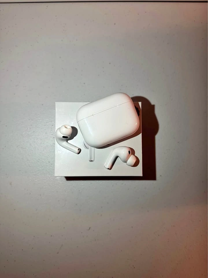 AirPods Pro 3 (SEALED)