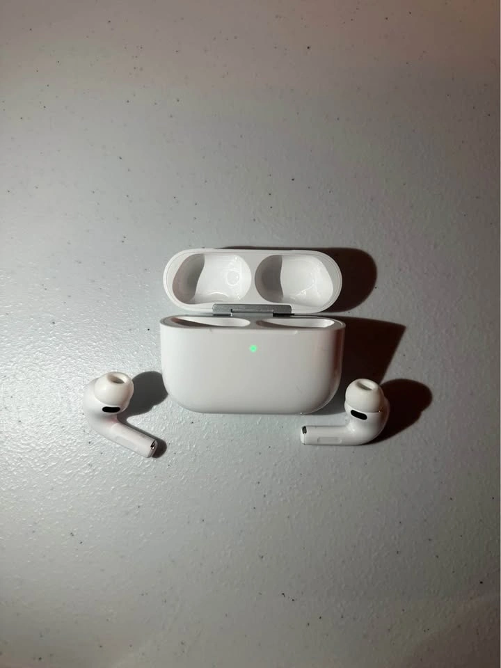 AirPods Pro 3 (SEALED) - photo 5