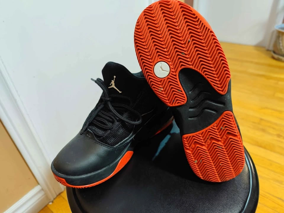 Jordan Max Aura 5 Black/Red (3.5Y) - photo 5