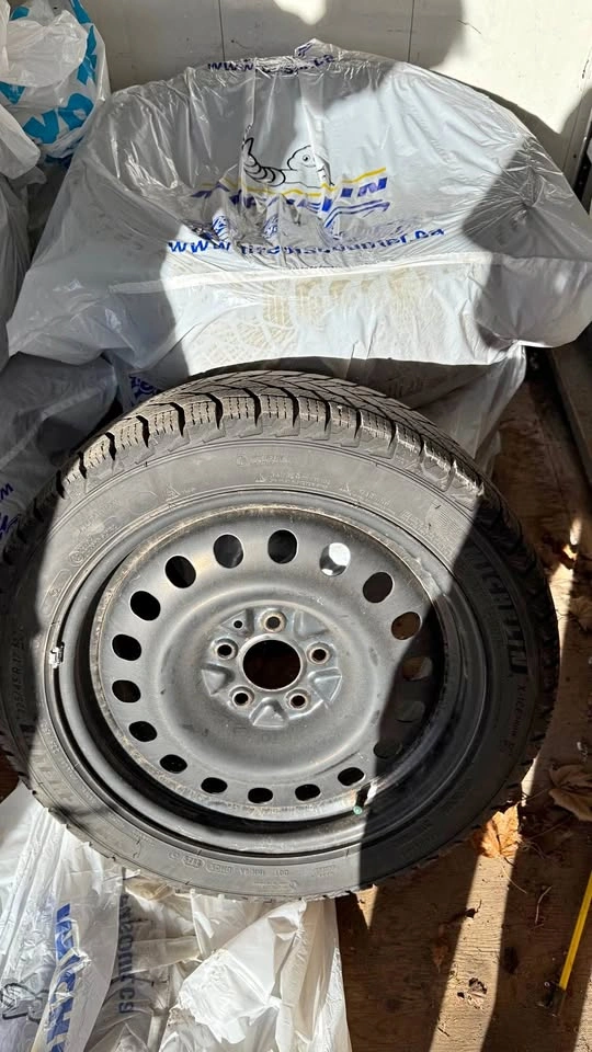 Michelin X-Ice Snow 225/45 R17 Winter Tires with Steel Rim