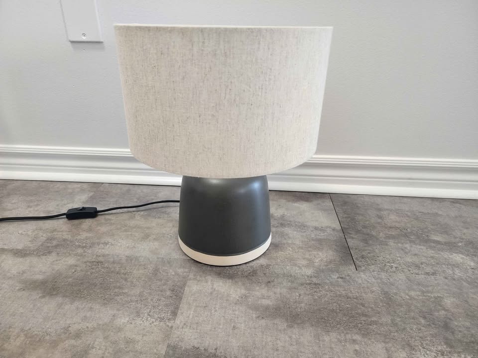 Modern Ceramic Table Lamp – Warm & Cozy Glow - photo 4