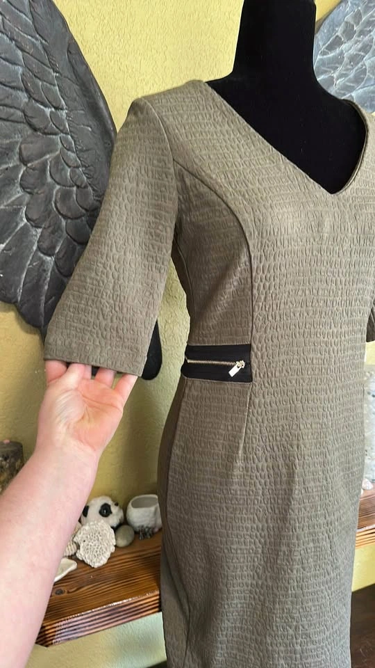 Dynamite V-Neck Dress - photo 2