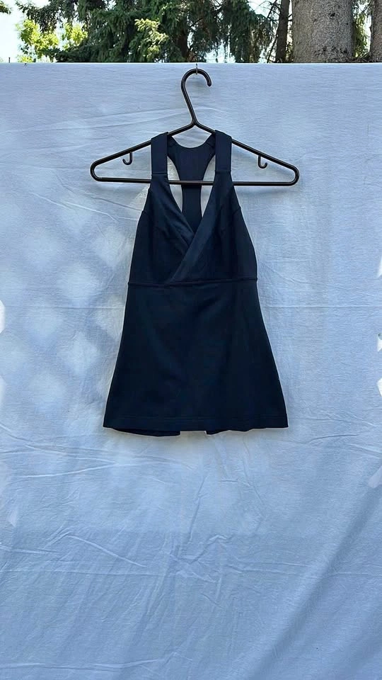 Lululemon Sleeveless Top