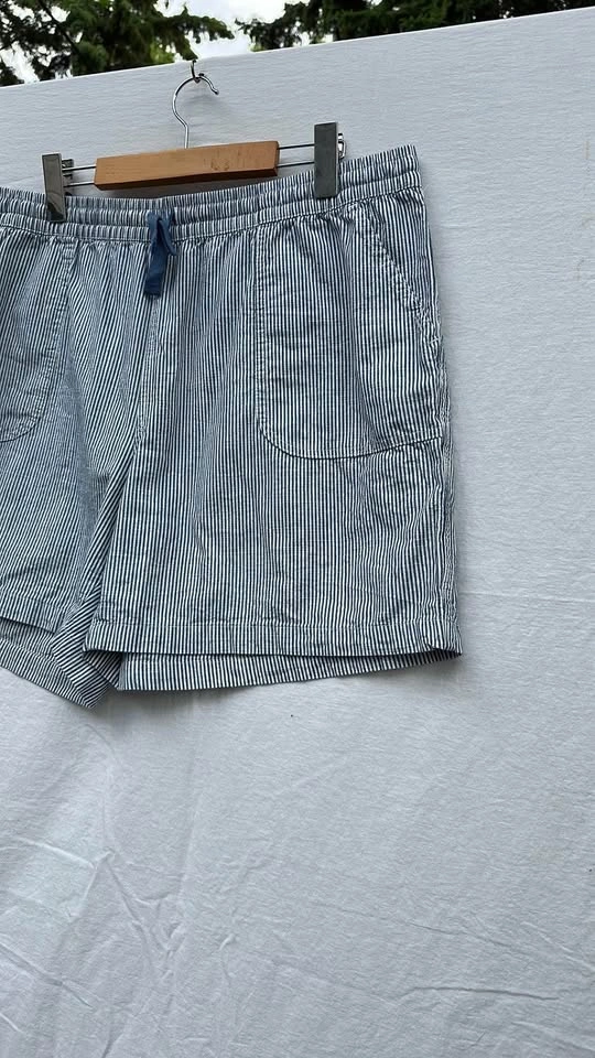 Nicole Miller Striped Shorts - photo 2