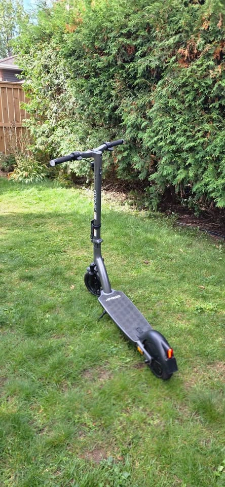 🛴 Apollo Air Pro Electric Scooter – Low Mileage – Excellent Cond - photo 3