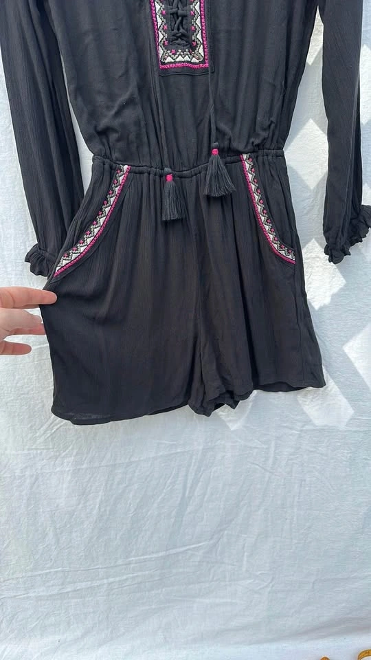 Hollister Black Shorts Romper with Pink Embroidery - photo 2