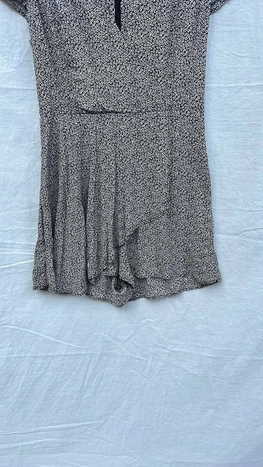 Kimchi Blue Floral Shorts Romper - photo 2