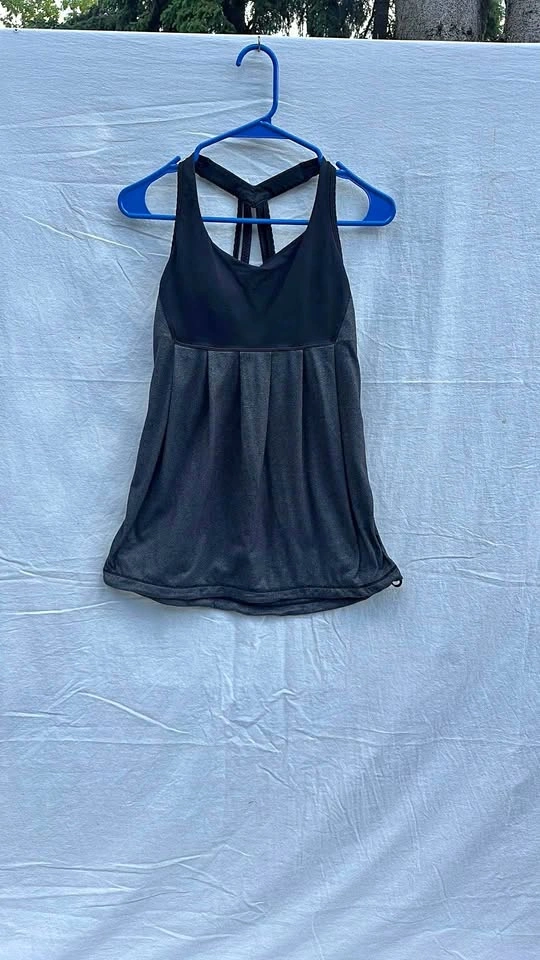 Lululemon Sleeveless Athletic Top