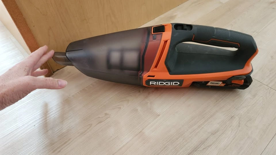 Like new RIGID hand vac! Includes Battery! - photo 3