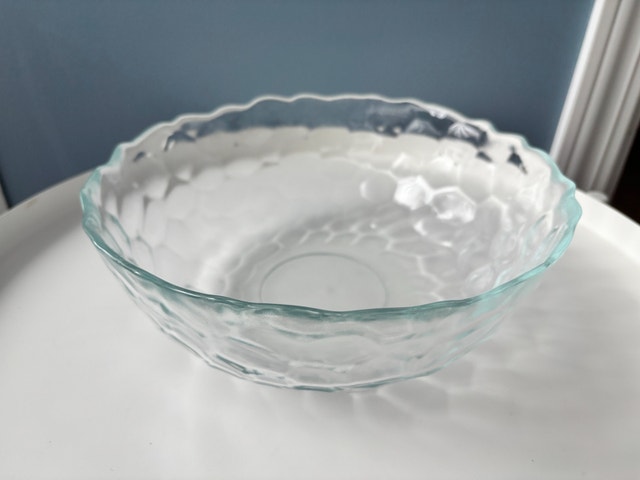 Decorative Clear Glass Serving Bowl