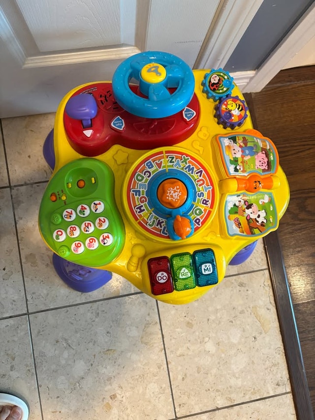 VTech Musical Activity Table - photo 2
