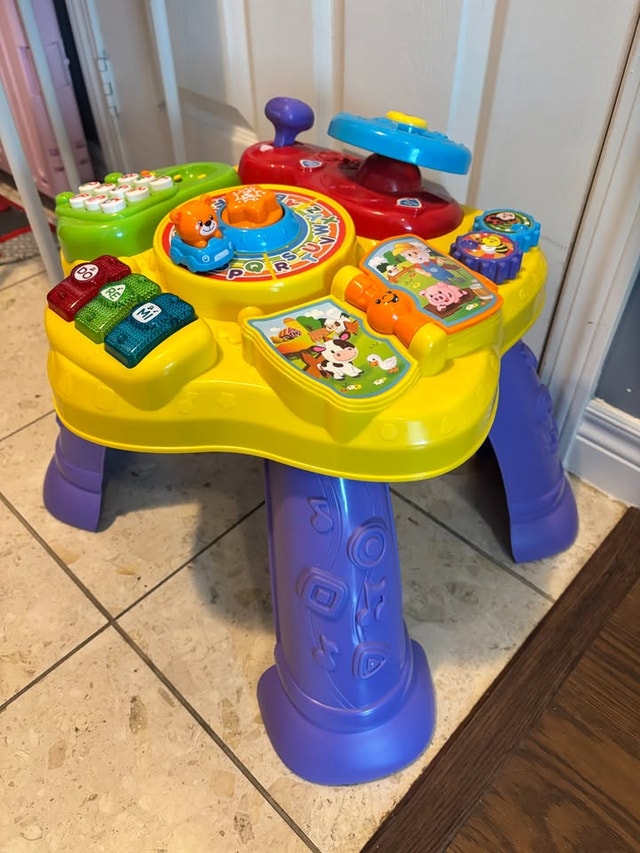 VTech Musical Activity Table - photo 3