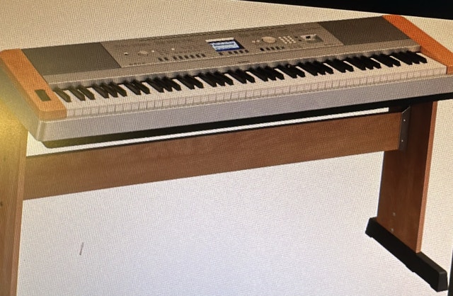 Yamaha DGX-640 Portable Grand Piano