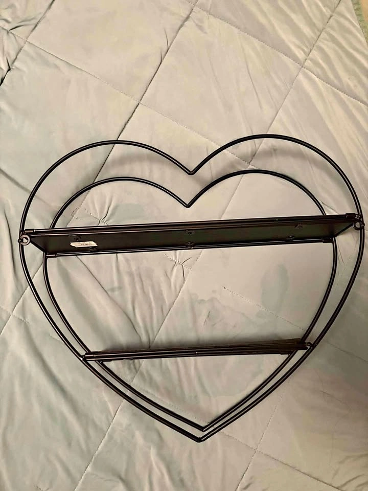 heart shelf