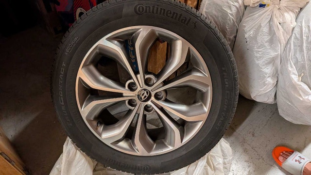 Set of 4 Hyundai OEM 19” Alloy Rims + Continental Tires