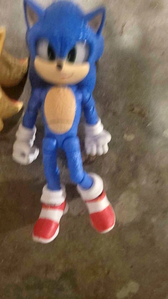 Sonic and shadow action figures