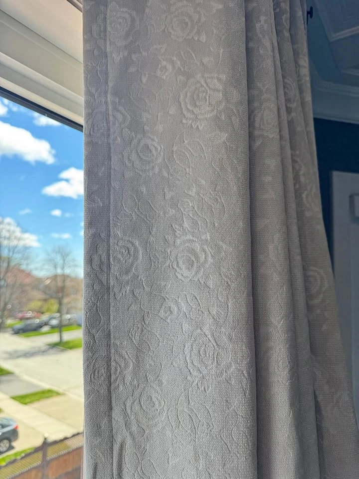 High quality, thick, blackout curtains (4 pieces)