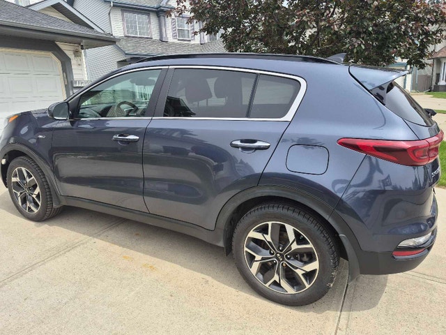 2020 Kia Sportage EX - photo 2