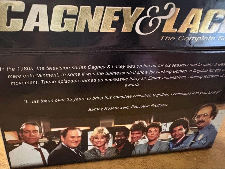 Cagney & Lacey 30th Anniversary complete series 32 disc set - photo 2