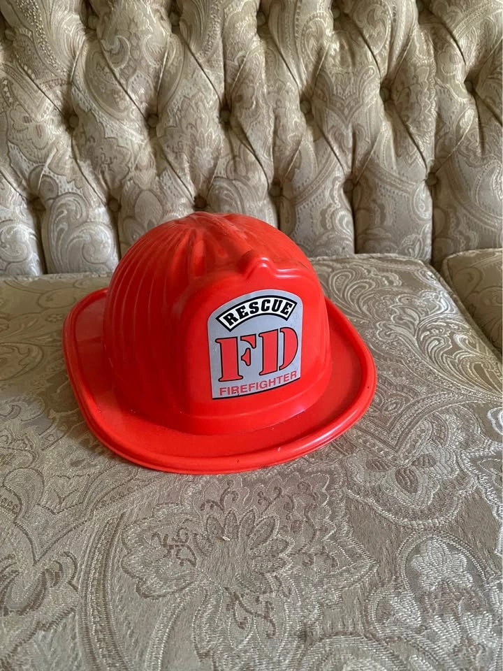 Children’s Firefighter Dress-Up Set – 2 Helmets & Accessory Pouc - photo 2