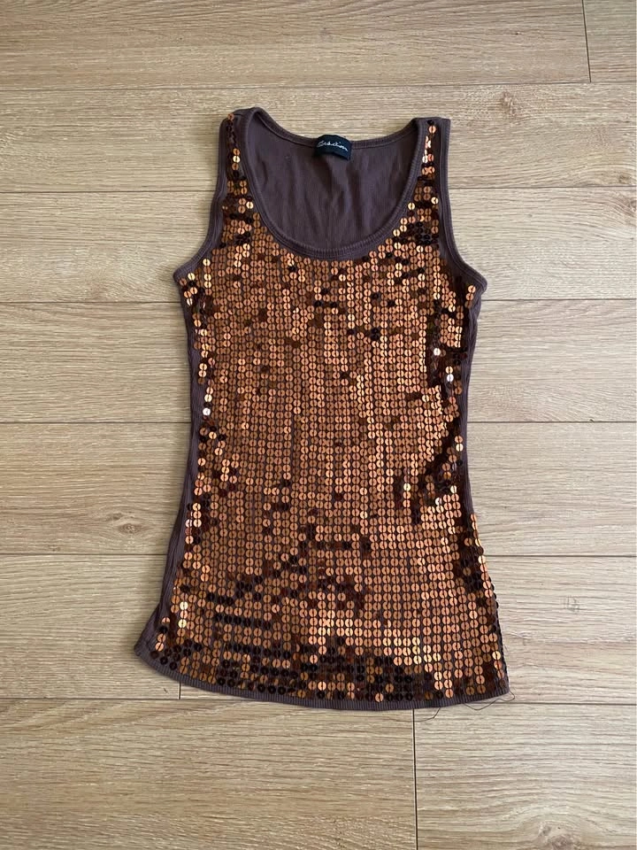Cheerleading Outfit & Pom-Pom Bundle - photo 4