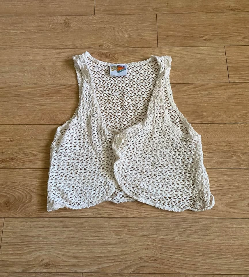 Vintage & Unique Vest Bundle – 9 Pieces - photo 3