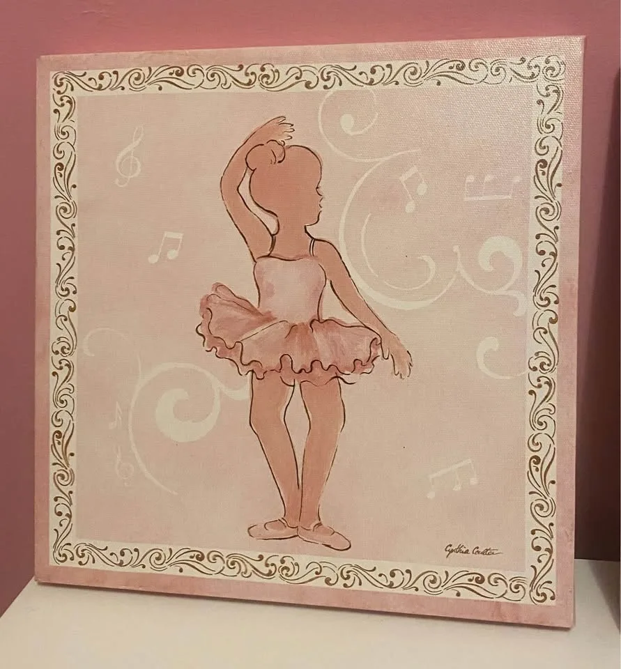Ballerina Bedroom Set – 4 Julia Curtis Prints & 2 Toy Chests - photo 2