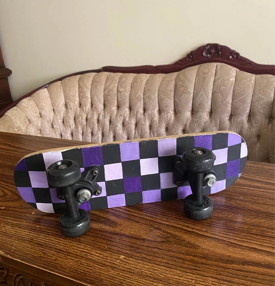 Hand Painted Checkered Design Mini Skateboard - photo 2