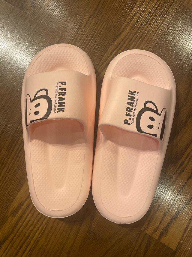 Comfortable slippers - size 36-37