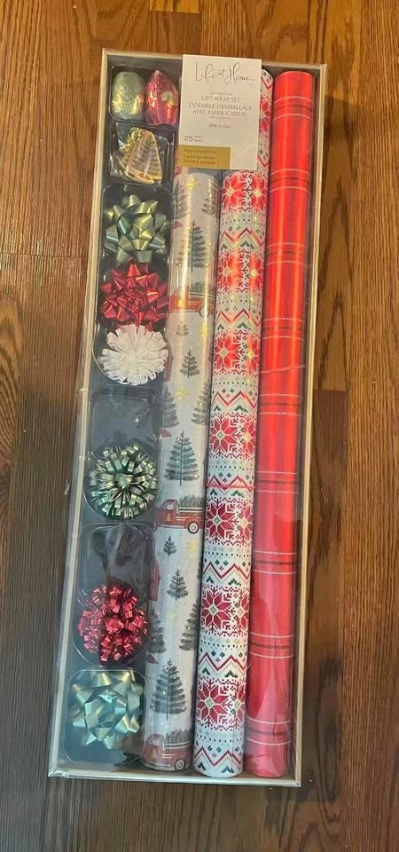 Life at Home Gift Wrapping Set