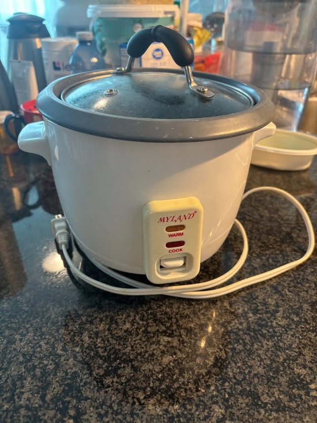 Myland Small Electric Rice Cooker