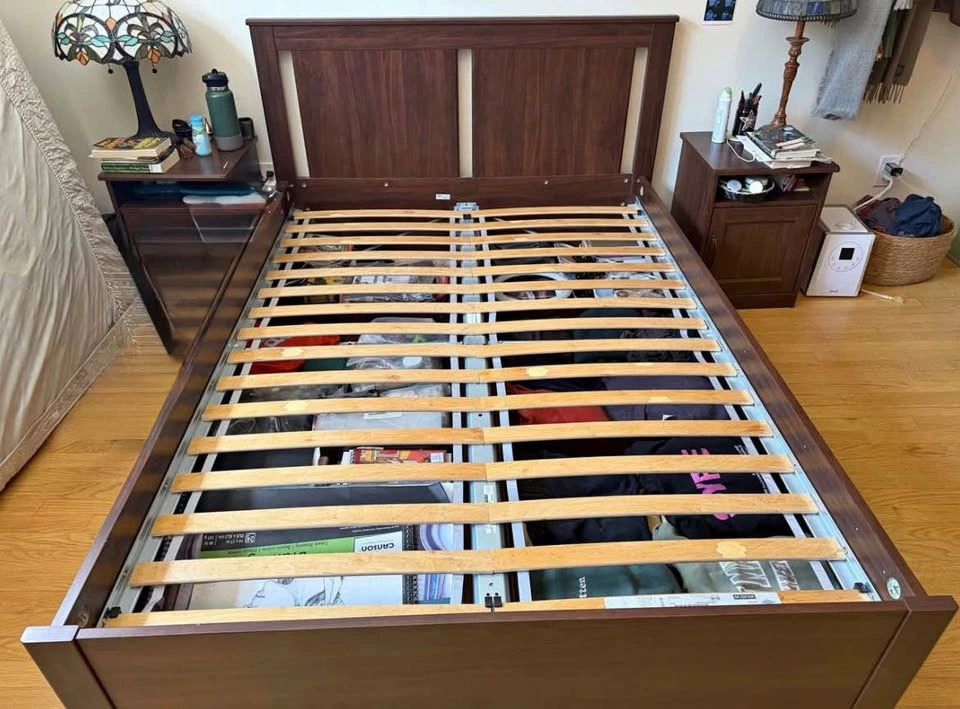Queen Bed Frame 2 Drawers. Cama con 2 cajones Gabeteros. - photo 3