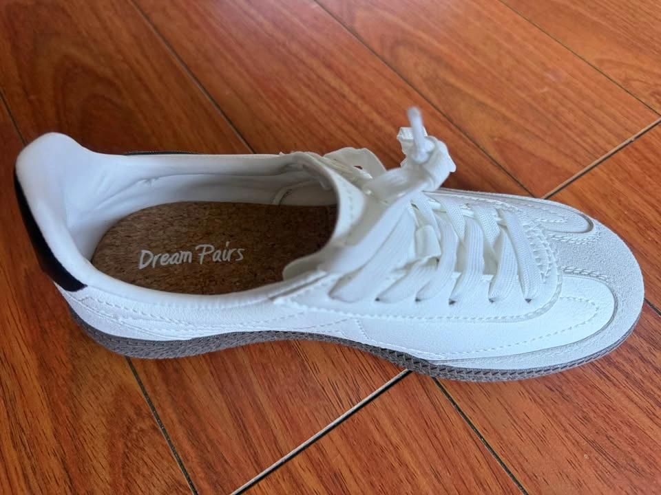 Kids Retro Style Running Shoe Sneaker - Unisex - Size 1 Big Kid - photo 2