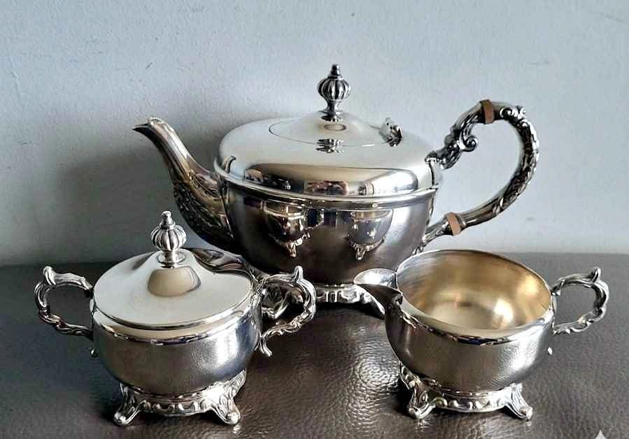 Luxurious antique Silver-Plated Tea set made in Canada