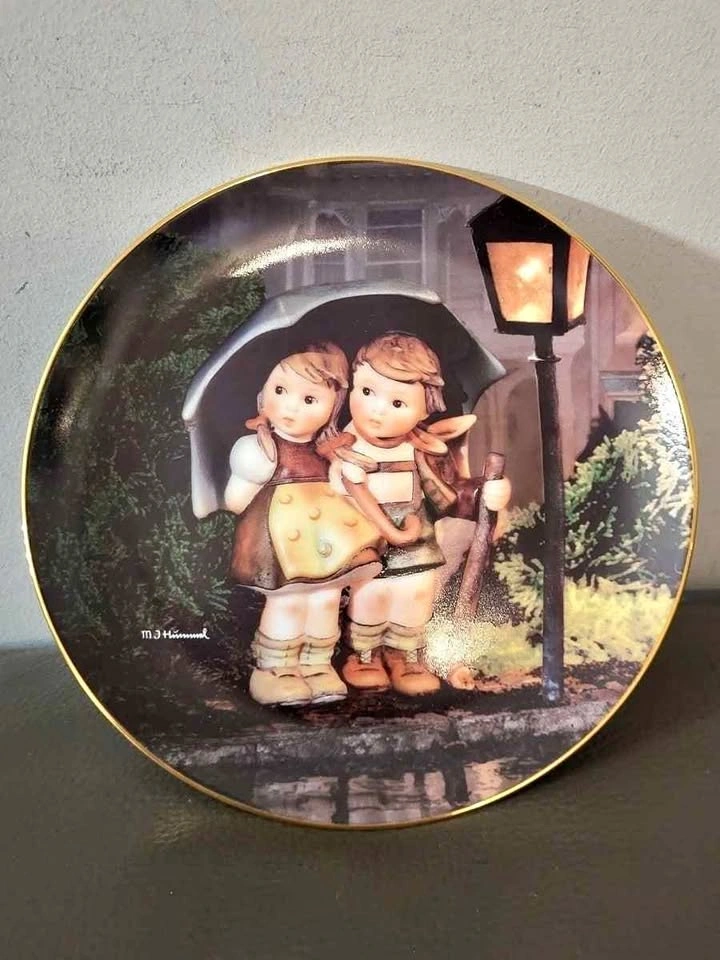 Goebel Hummel Collector Plates Set of 11