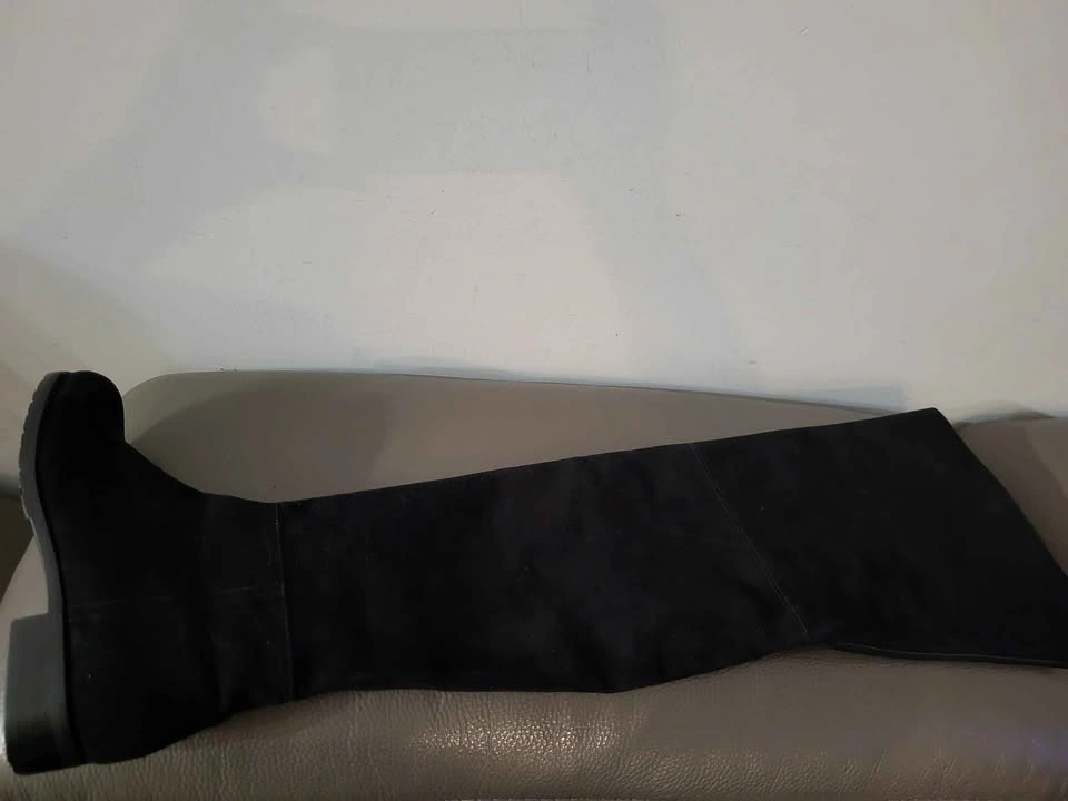 Stuart Weitzman Hilo Over-the-Knee Suede Boots - Black Size 6 - photo 5