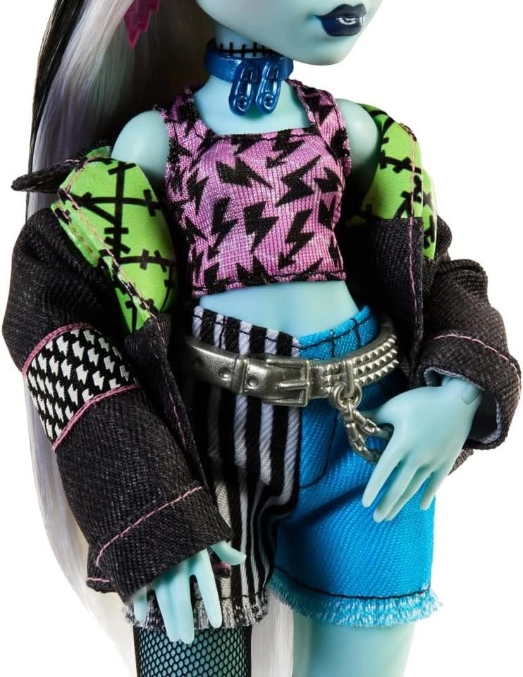 Monster High Frankie Stein Doll with Pet Watzie & Accessories - photo 3